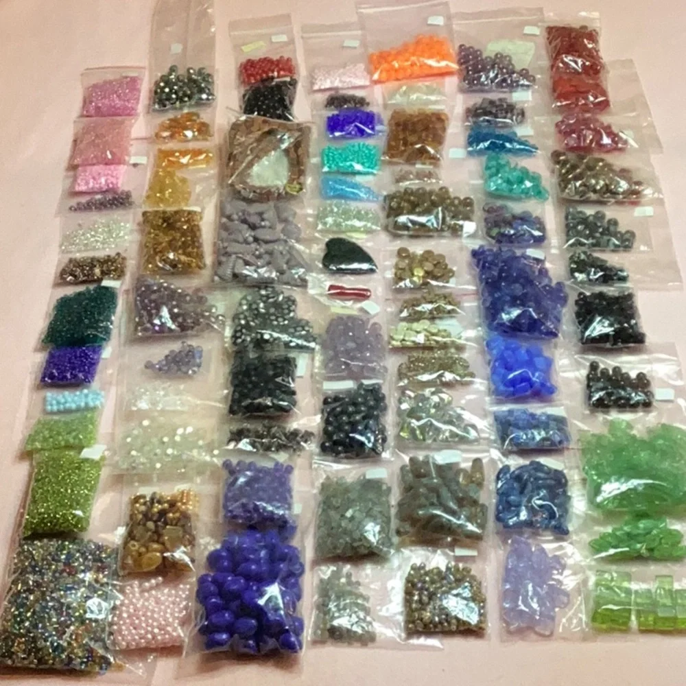 Lot #55 Jewelry Making Seed & Glass Beads + Stone & Duo’s by the Hundreds - Picture 1 of 11